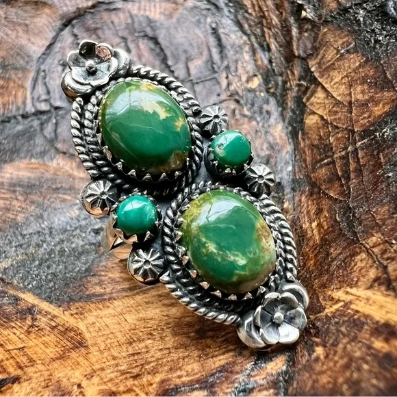 925 Sterling Silver Green Turquoise Ring with Floral Details – Size 7 - Picture 3 of 13